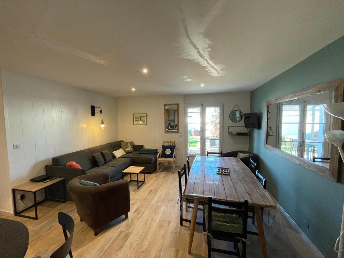 Maison Avec Spa Idealement Placee Au Bois Plage เลอบัวส์-ปลาจ-อ็อง-เร ภายนอก รูปภาพ