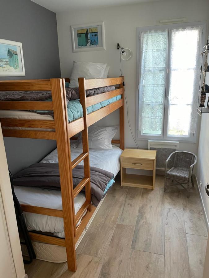 Maison Avec Spa Idealement Placee Au Bois Plage เลอบัวส์-ปลาจ-อ็อง-เร ภายนอก รูปภาพ